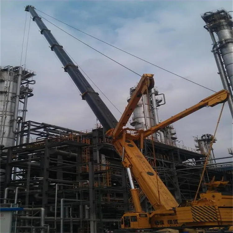 凌云吊板房的吊车